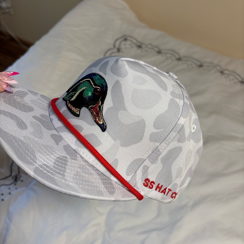 Southern String Hat - Picture 2 of 5